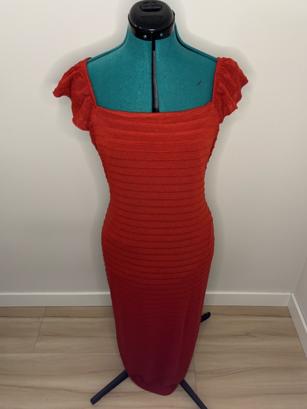 Mason & Belle Ren Fitted Midi Dress in Rust Orange - Women’s Large - NWOT